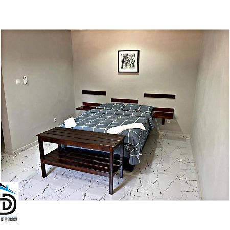 Td Guest House 5 Lite Chimoio 外观 照片