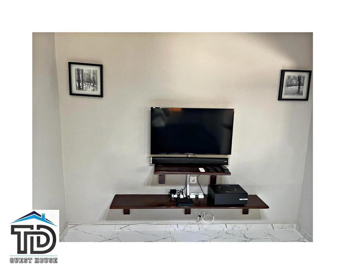 Td Guest House 5 Lite Chimoio 外观 照片